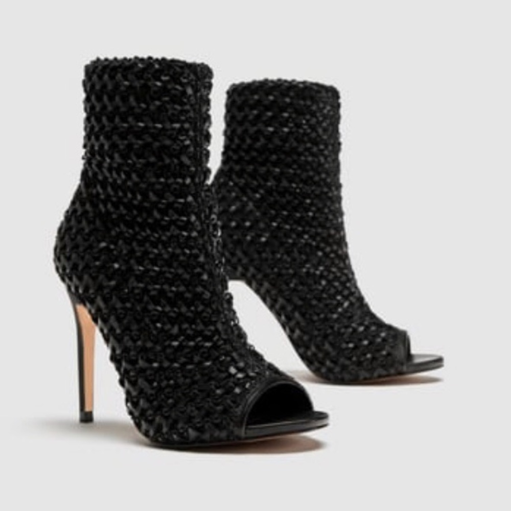 Zara Black Heel Braided Sandals Booties - Picture 3 of 8